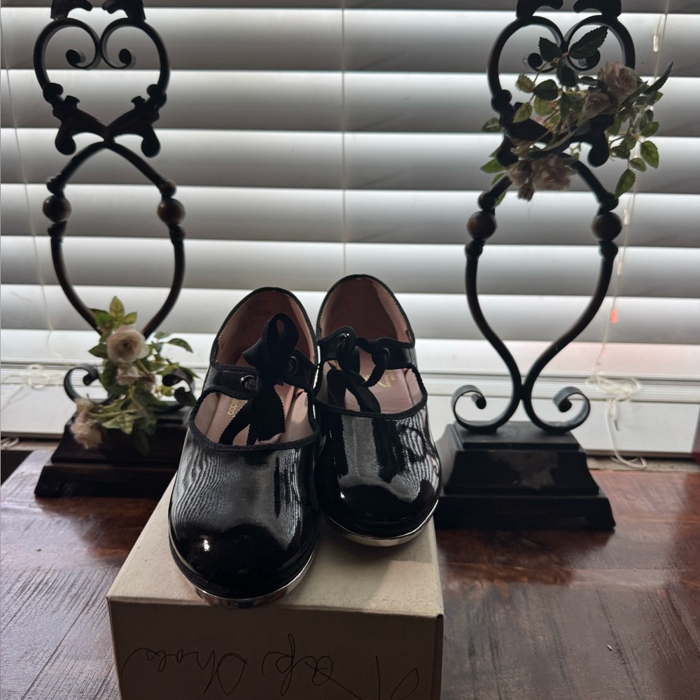 Capezio Black Dress Shoes with Patent Finish
